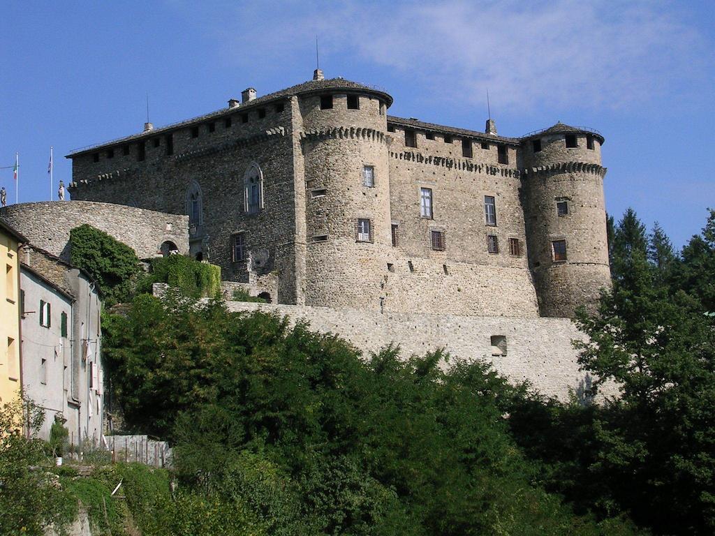 Castello Di Compiano Hotel Relais Museum Екстер'єр фото