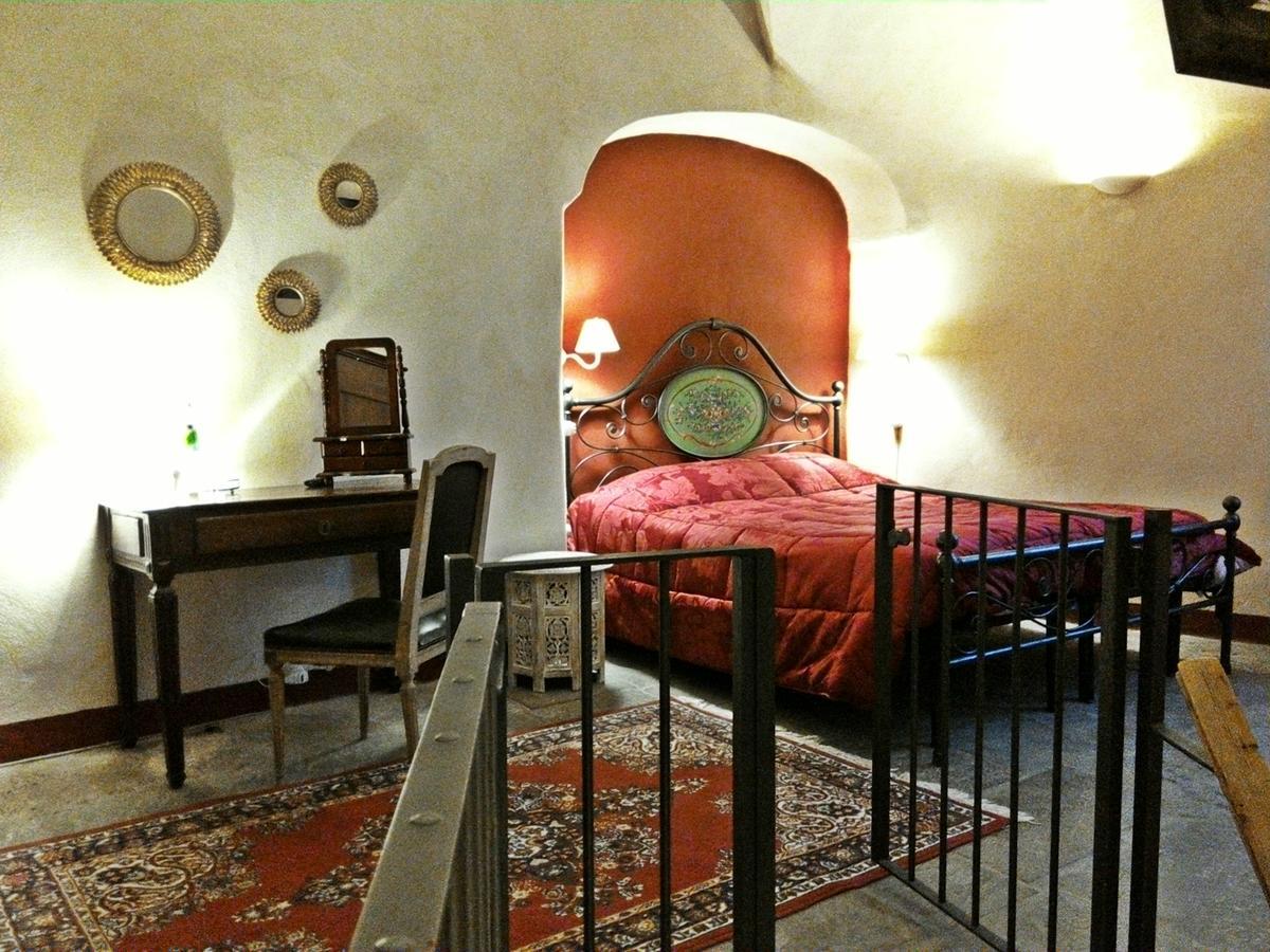 Castello Di Compiano Hotel Relais Museum Номер фото